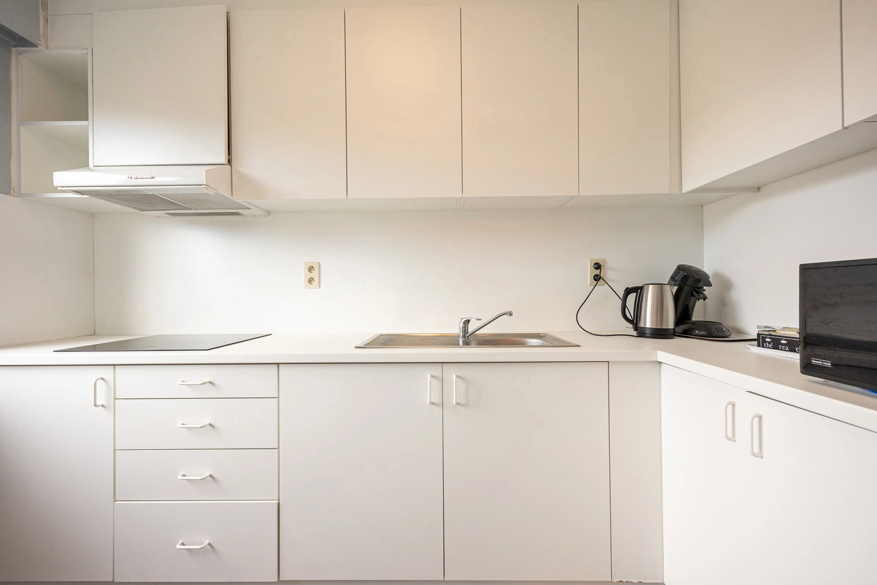 180d79a3bc894a5189731c3ccf3951f8 photo