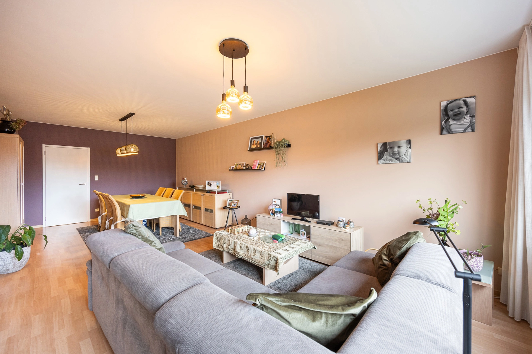 4d06f3fd17a949e3a6282f108f32e085 photo