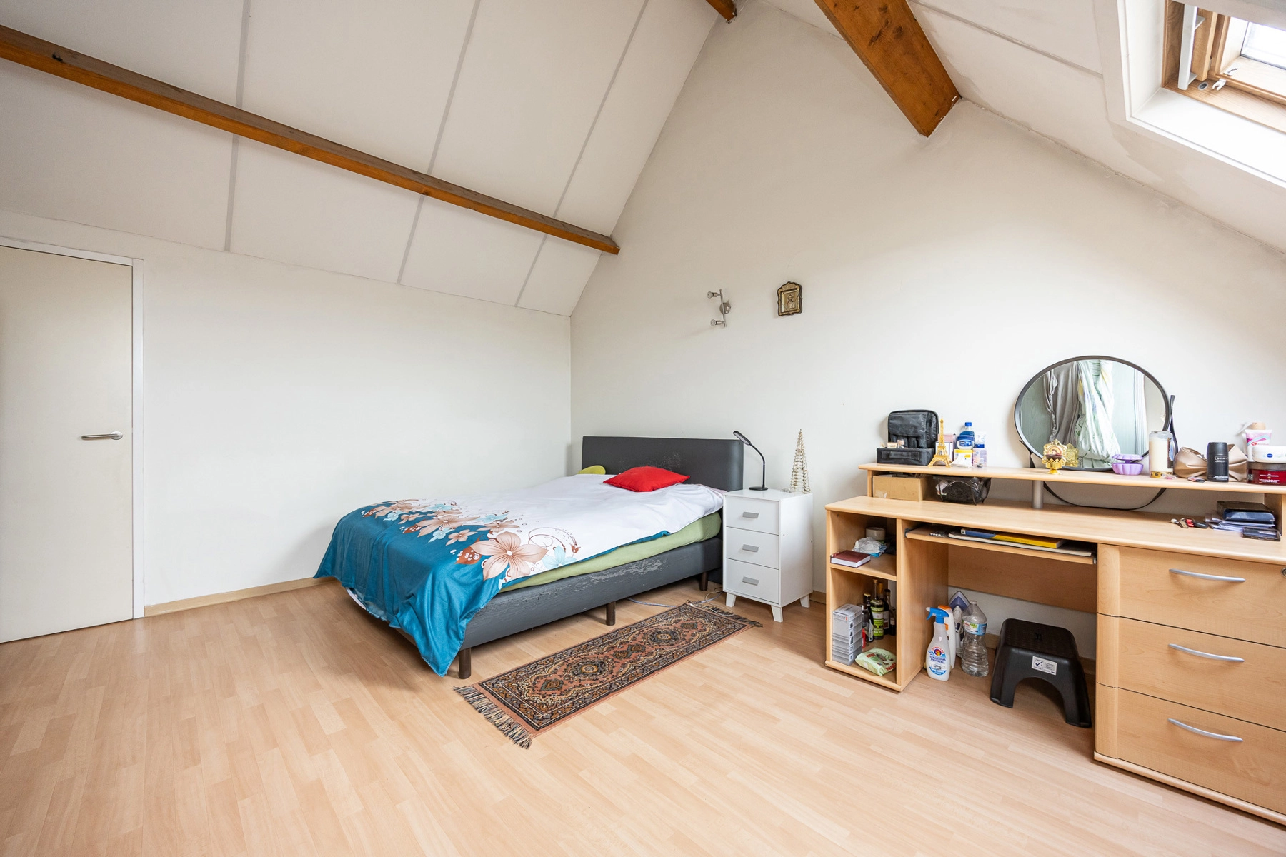 7e77c67751a34321b7436dfb5c7be2d9 photo