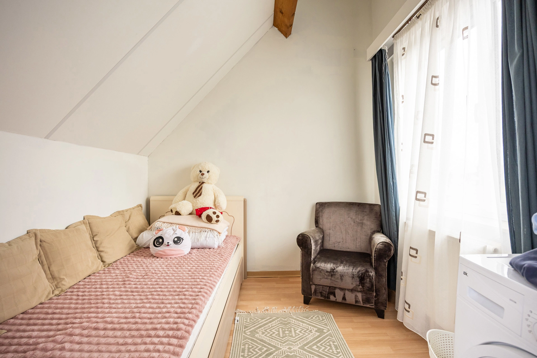 d99b38e254f947c08e277e0e8ef18810 photo