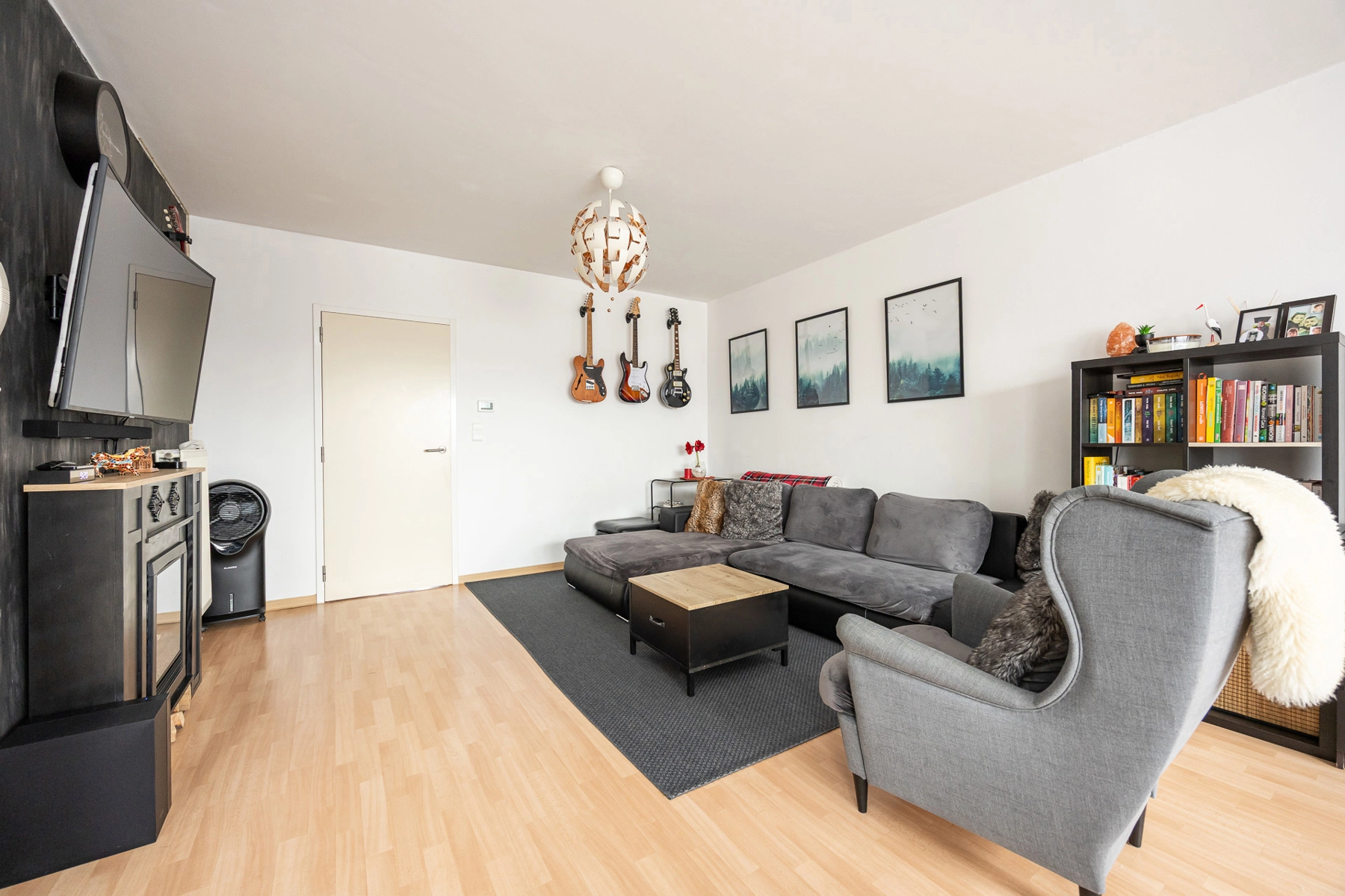 93cb0f13ce484064801afbb59e4b5d0f photo