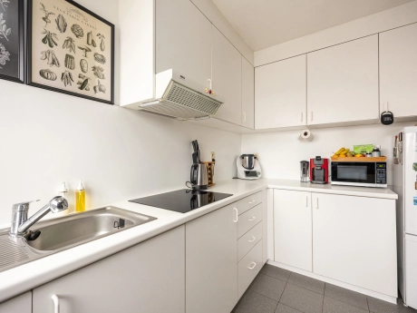 abe2d908f9e34bb8accbf7a33848dbef thumbnail