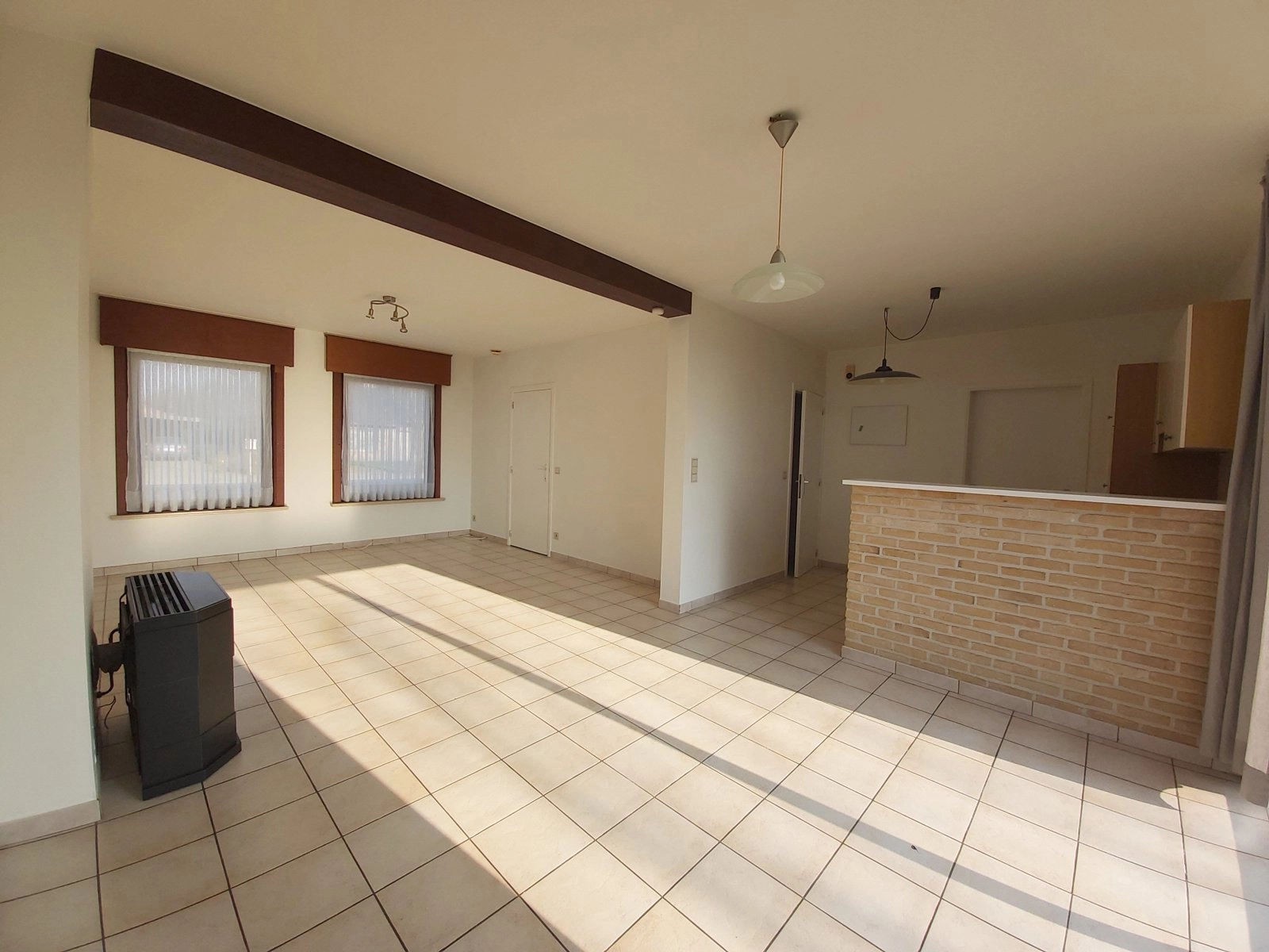 56b111baf9204f23b220a51e7e711889 photo