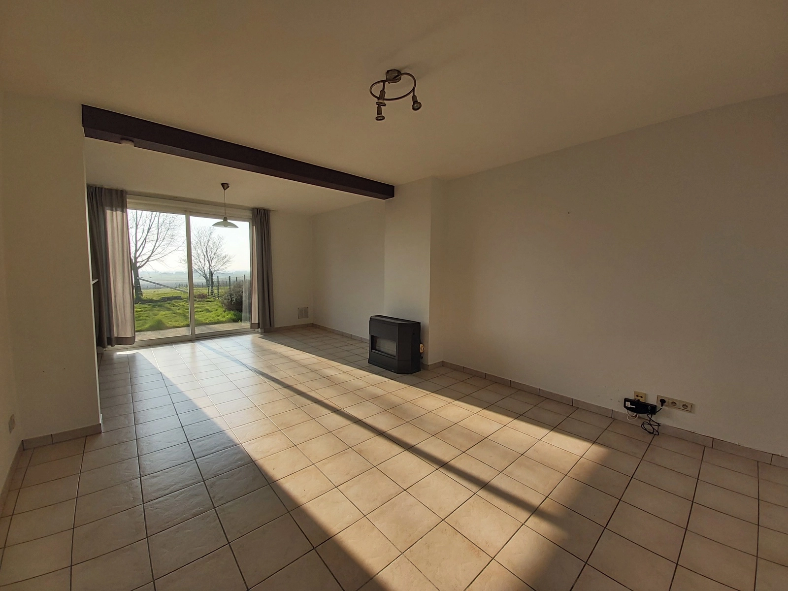 fd906d51aaeb49f796c4c192d5d450a5 photo