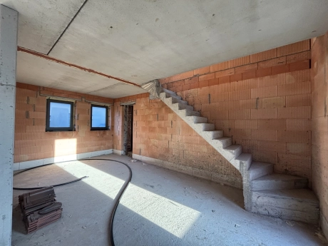 9b7ce0584f1f4a6e83169e6f1bfcfffa thumbnail