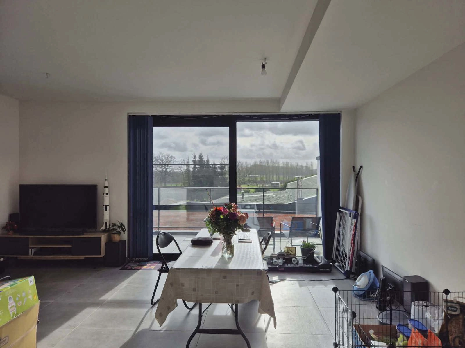 b393fcf363f14a4b857486250e8dae8b photo