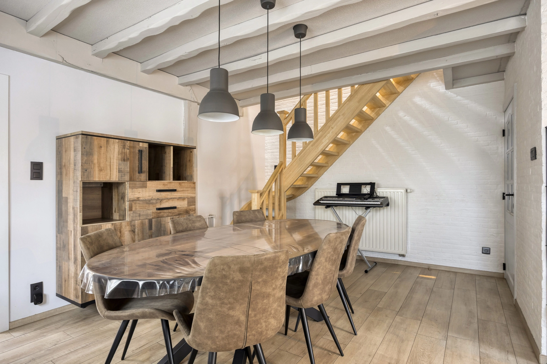 9109a8ba0cea422ca36d7d8cbfa6ad74 photo