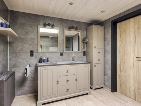 d9a3e063e4bb4fa98f500d1c16d68fa9 thumbnail