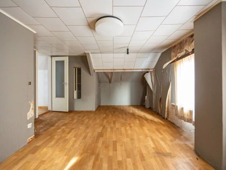 84c9eb6612454e70b3b33747a60f68d9 thumbnail