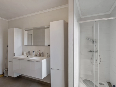 1f40512f2b6e4d11a3f2e7402b34ef87 thumbnail