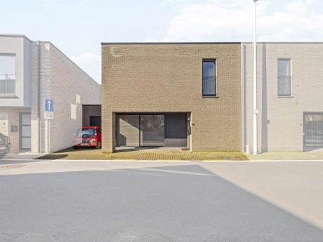 3f410c79cb9142ecaf093d538bec5e42 thumbnail