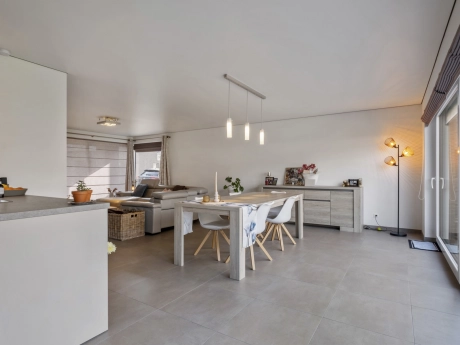 759a9ca995564aefb9eaec86f6a1dea5 thumbnail