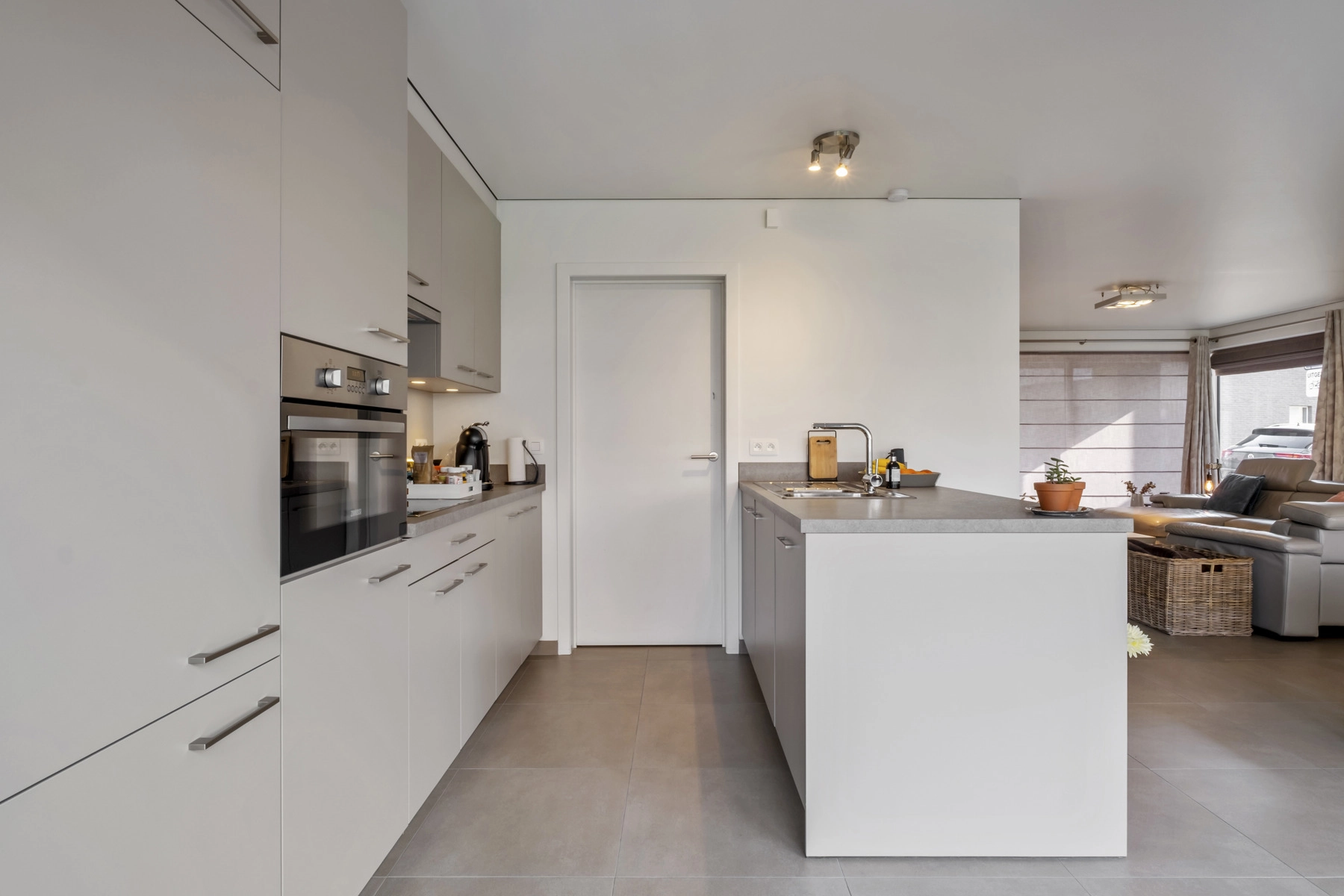 a540a4e6633f4ff6b1c2ae8f2961f608 photo