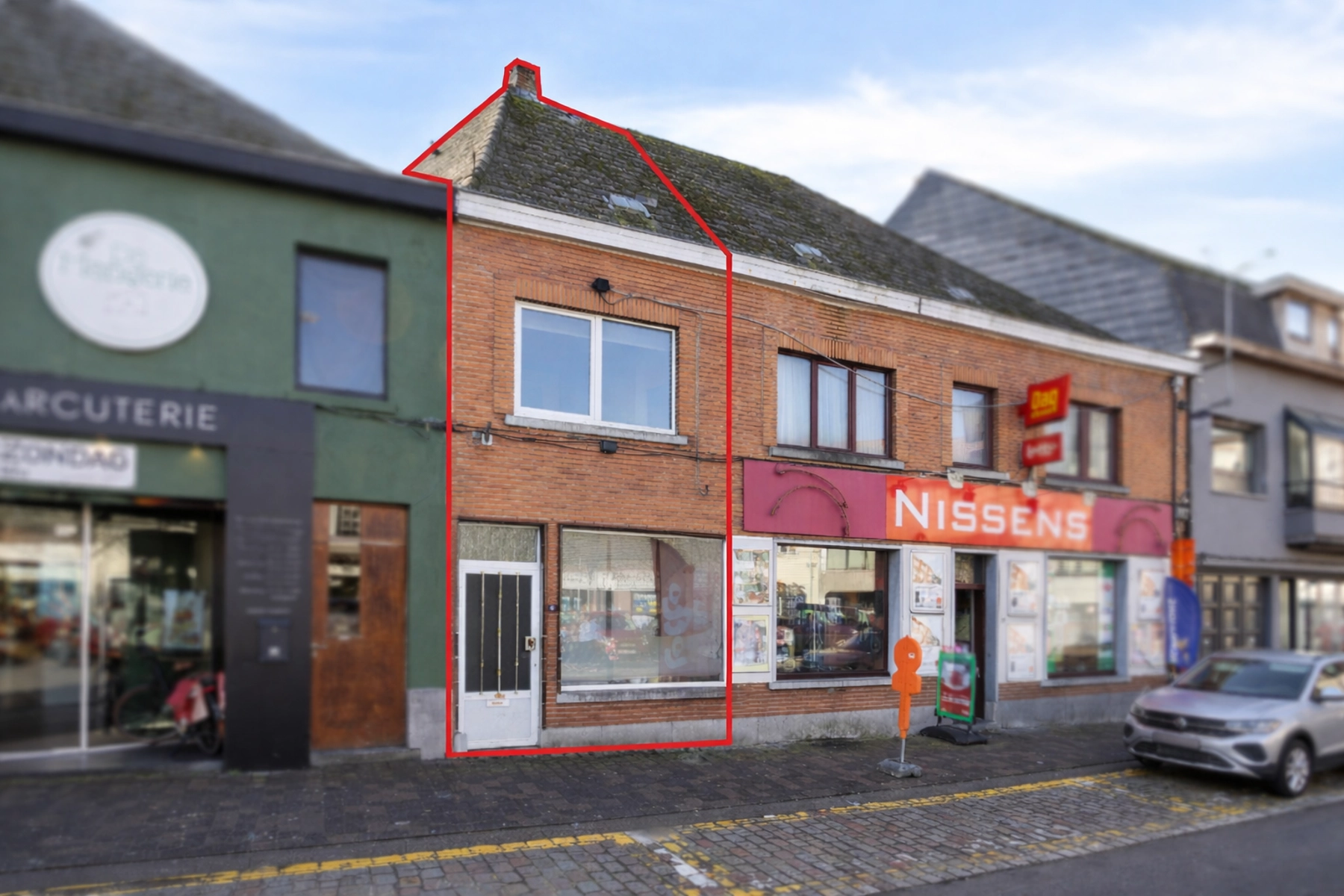 6ef110bce1854177bdd4202bad76647d photo