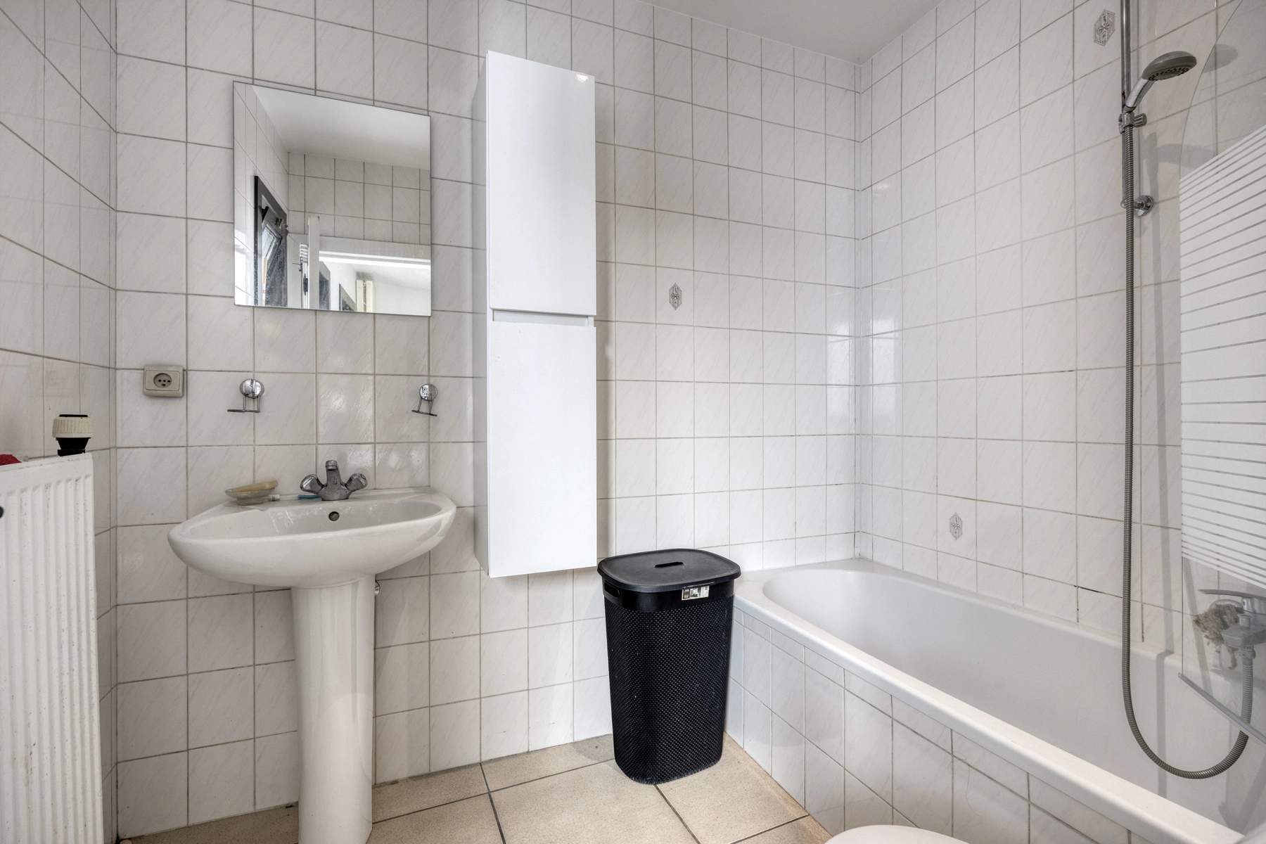 c9d43d2c0f594c35bad2d52c44e77226 photo