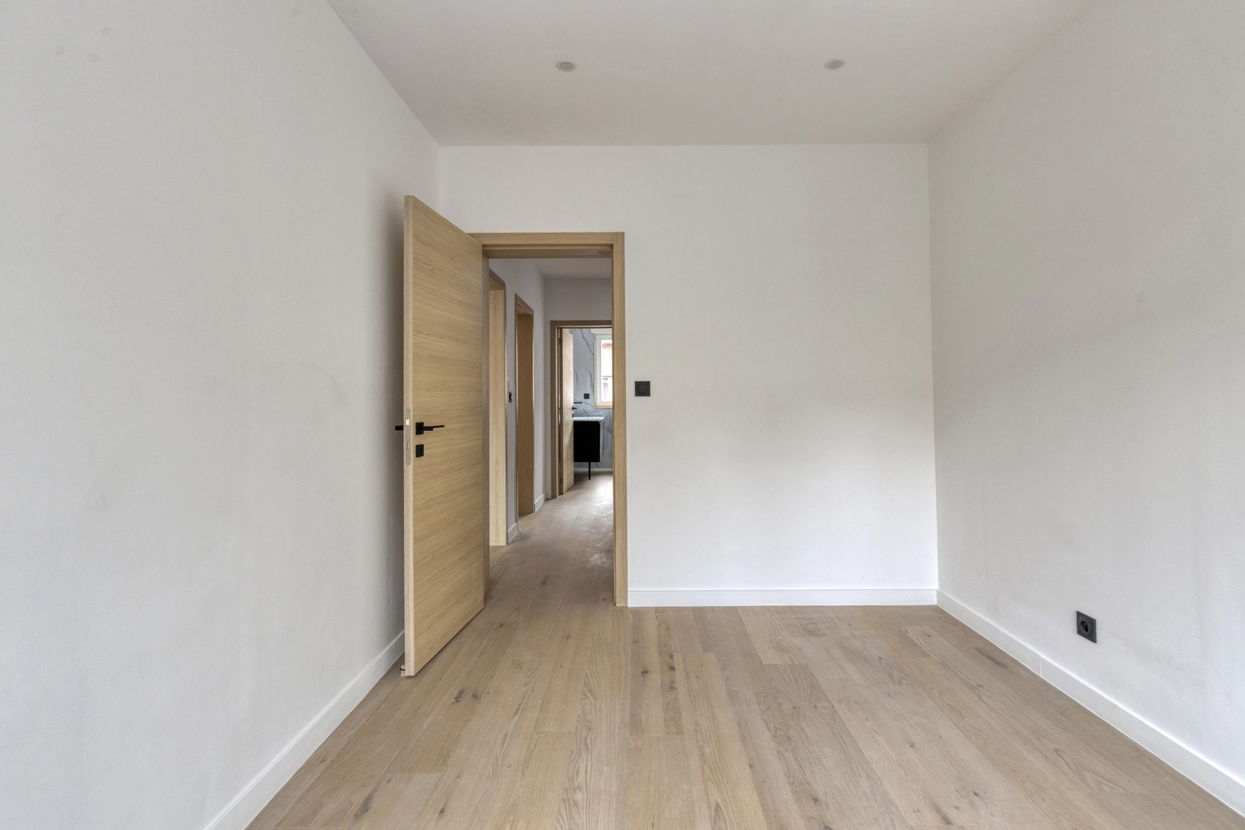 02de5d526b4346feb04df5ae75499fc3 photo