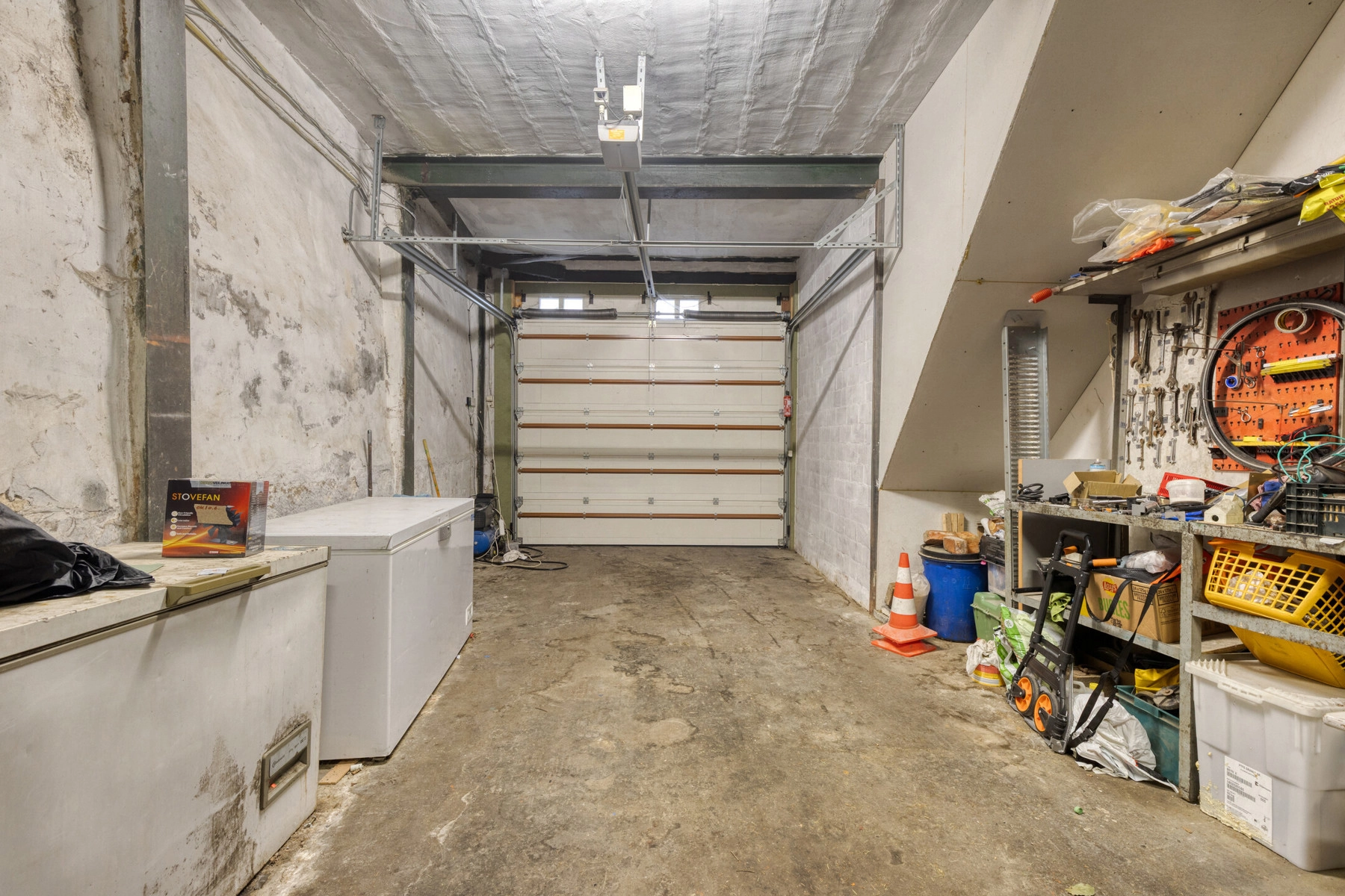 028d3bf6fc4a4e2f8acdfd7d2fb4f85e photo