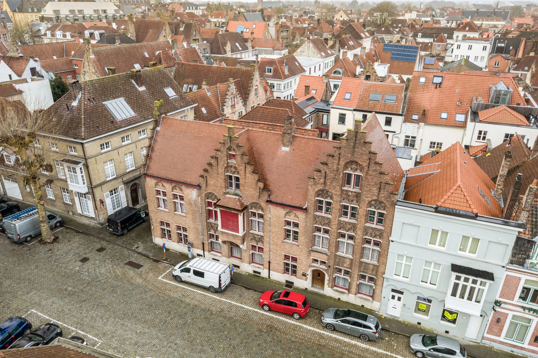 375bd2563b4443a5ba66ed1f21d907cf photo