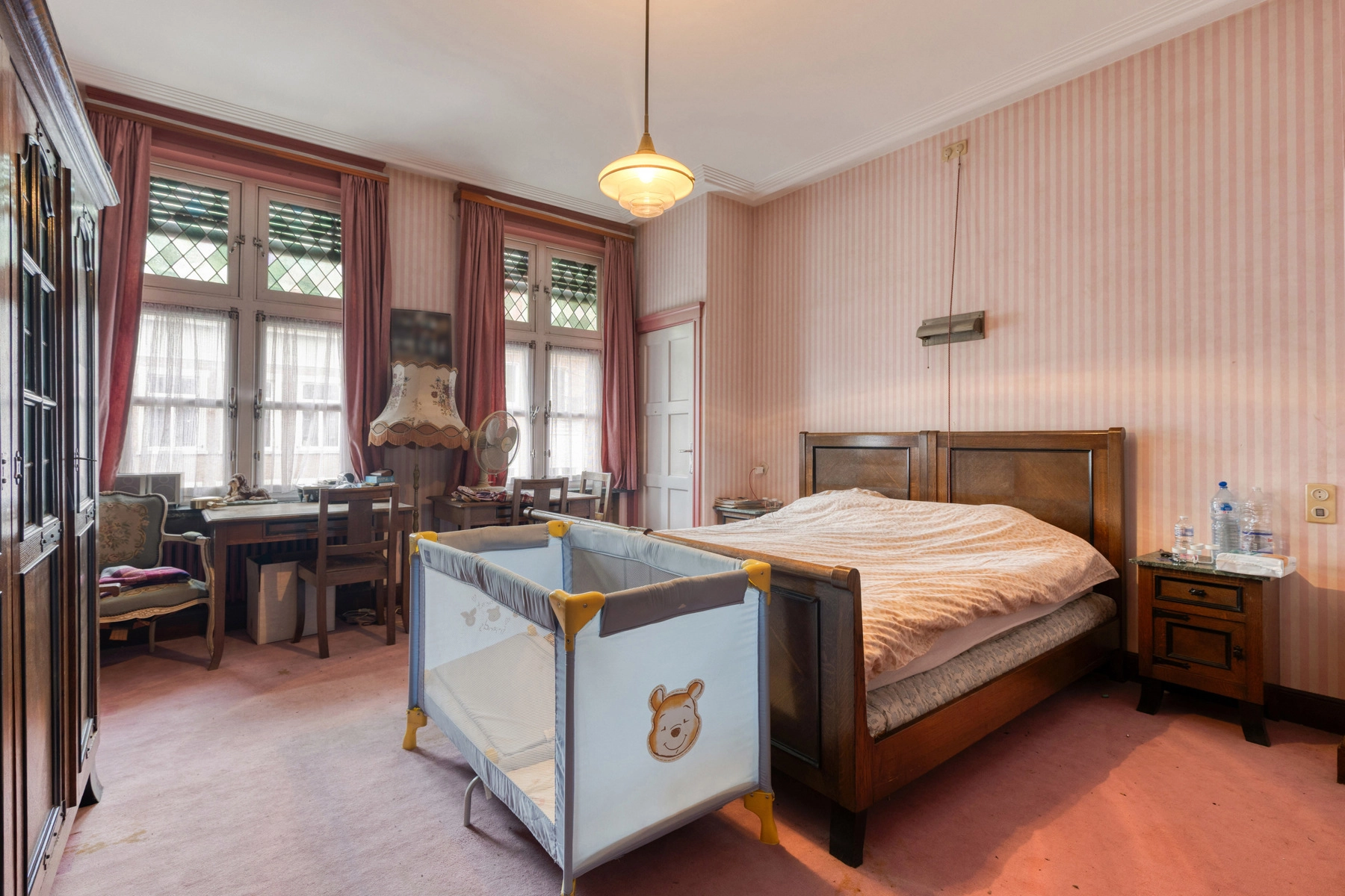 80f9029659f1455b8543e9febbb9eca2 photo