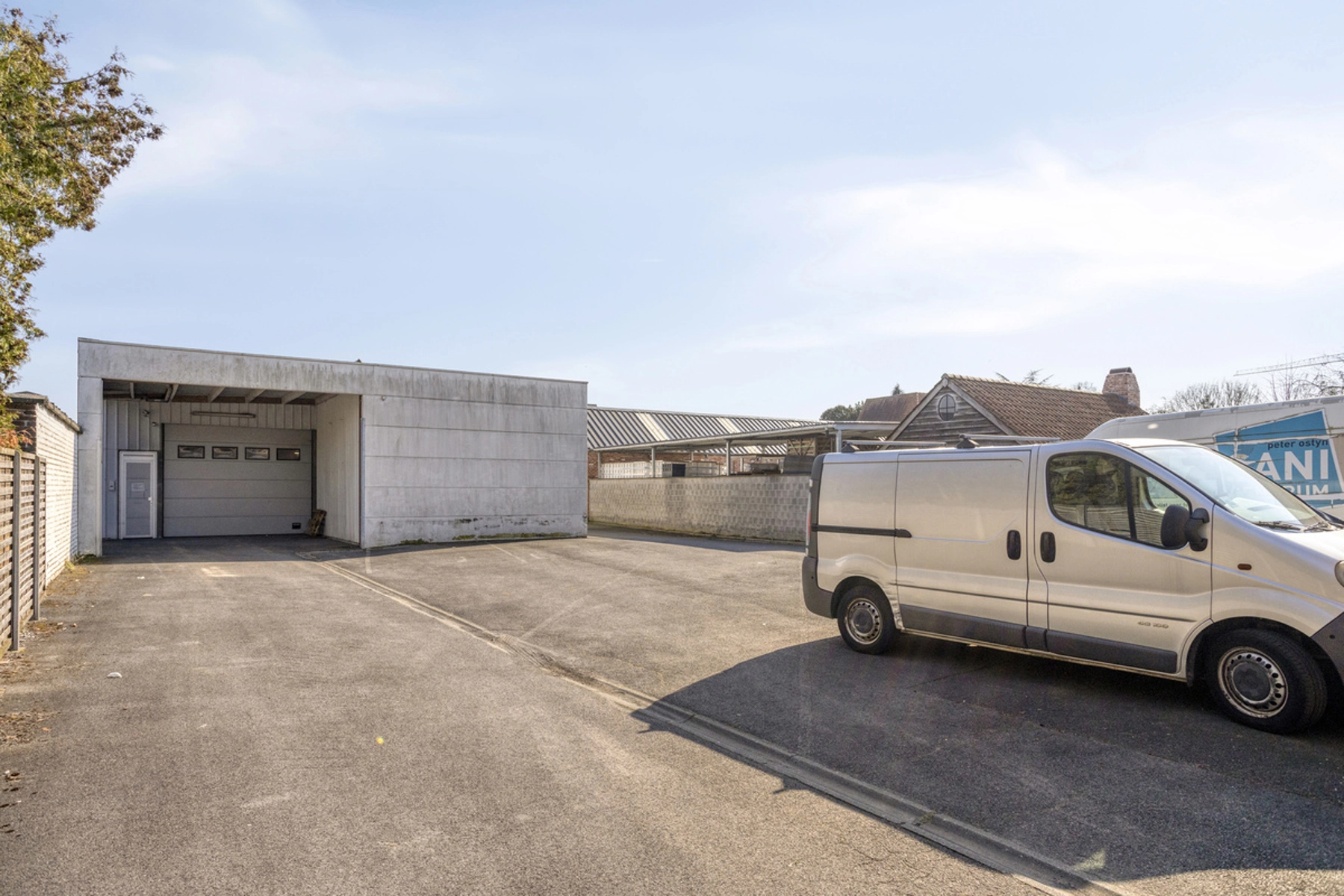 b1b34520c7264b5ea6694f0666904e13 photo