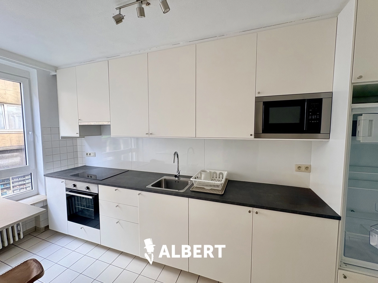 2f2f68a5a8d84cf5abe2eb9edf794c02 photo