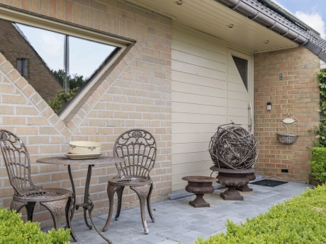 1d4ae323d28045efa57fee68ebfb051d thumbnail