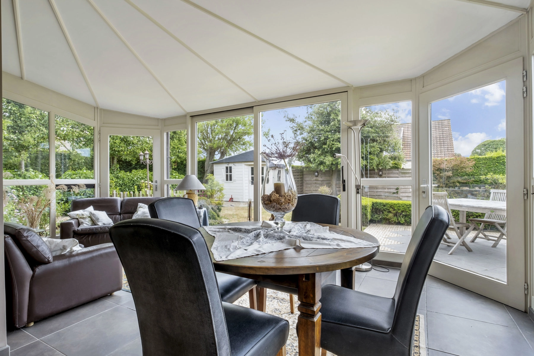 7ba18d0062b4414fa9d68a7afff54681 photo