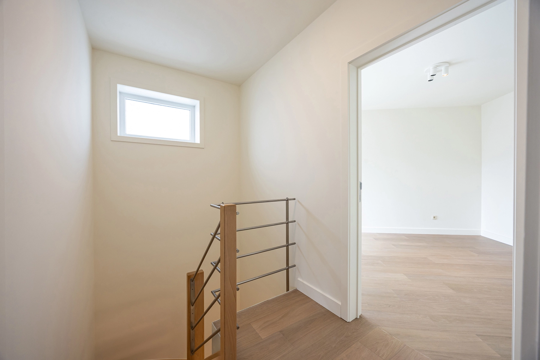 4305b0ed076747cf95b42587d2ffca63 photo