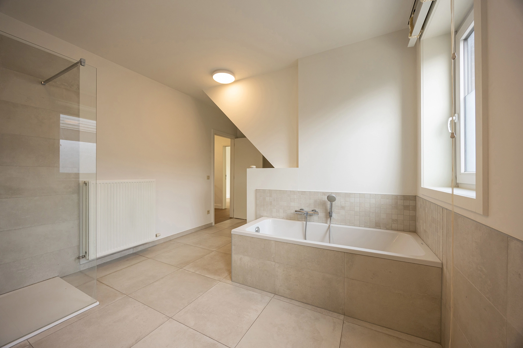 6d56d9cca865452aacf4061b2ac1d359 photo