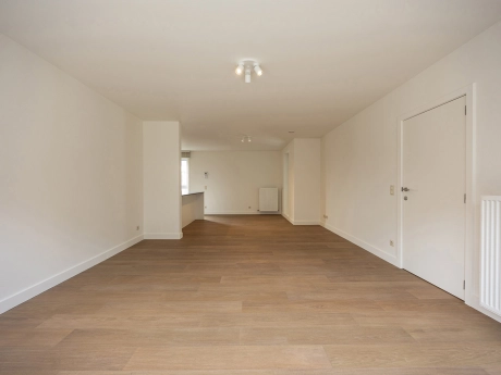 d9004e13e3864254b8cc5040a83a9fd8 thumbnail