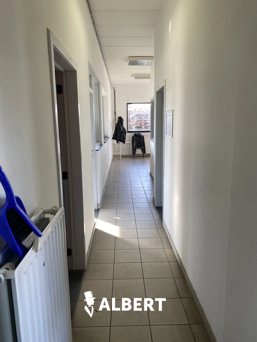 12e4ccfd2316484b969cc7dde451ff98 photo