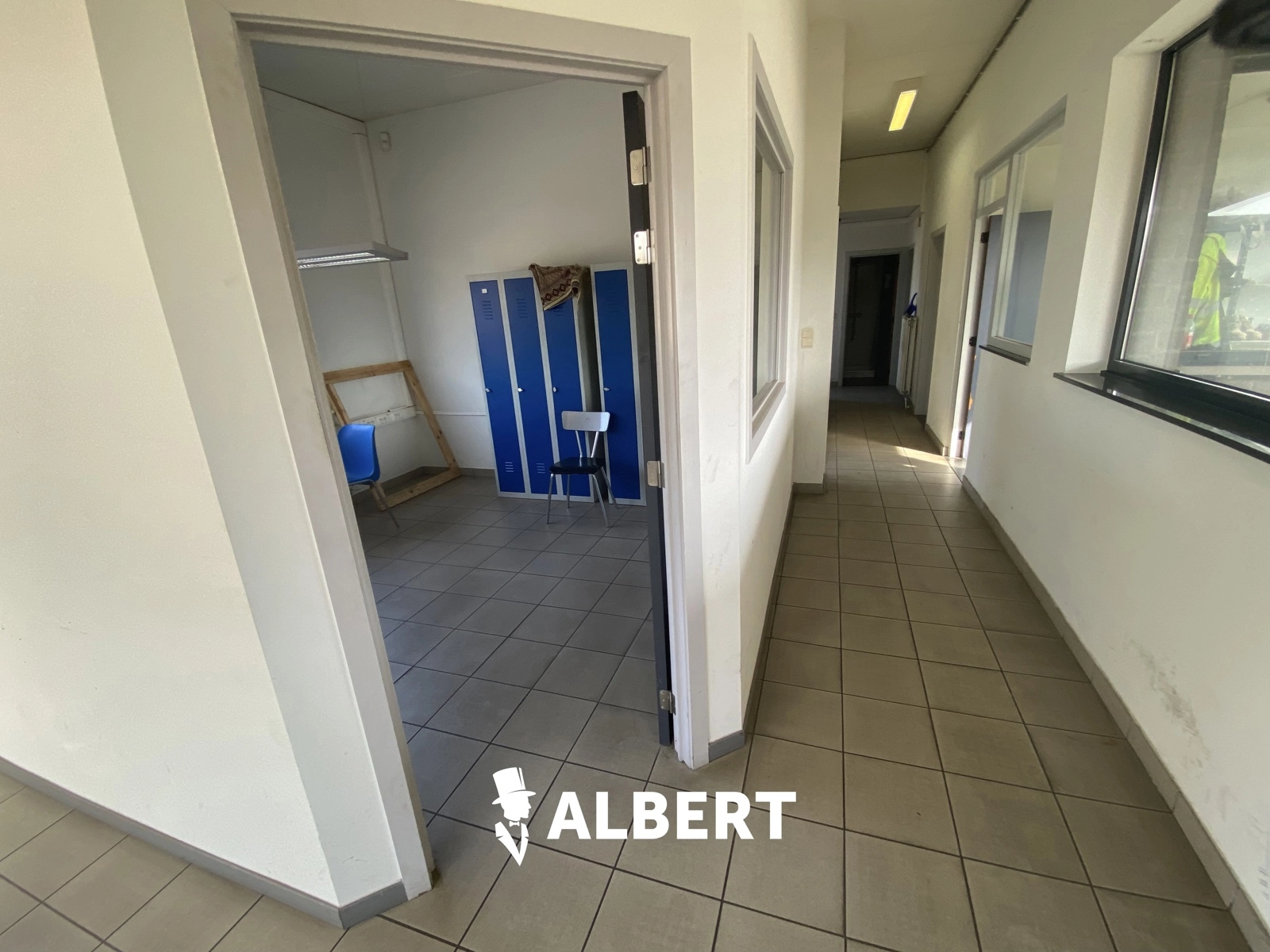 9cc74a72465e4949ab49fe3262820a0f photo