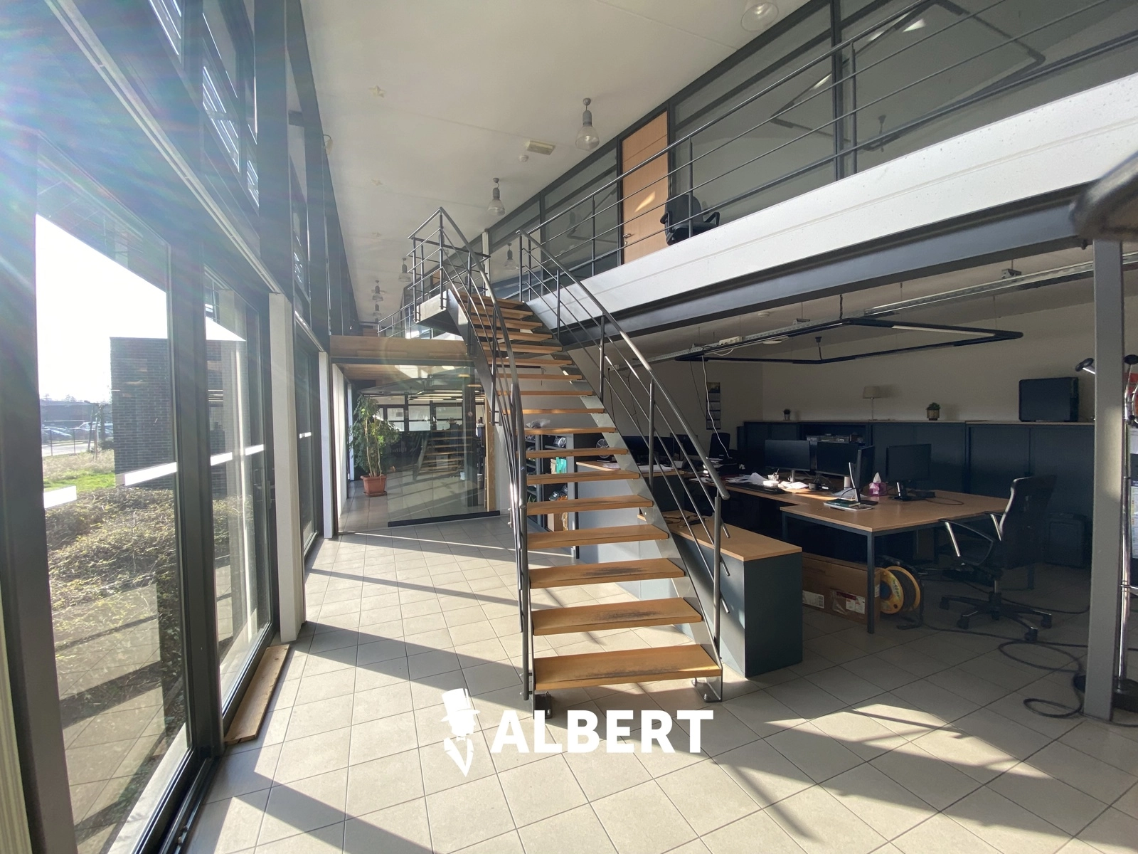 c2b1a2b5af0c492d8e935753c210f189 photo