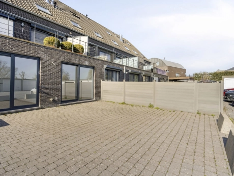 d3d8866575784b19b1ba3de67860167e thumbnail