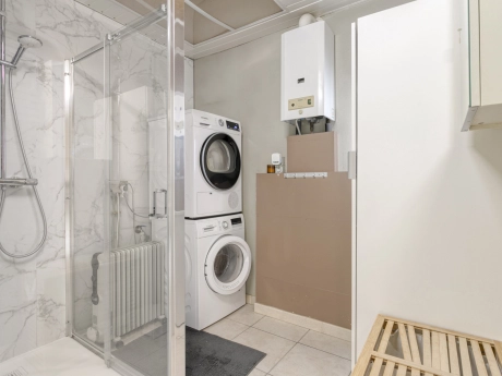 03b2c5cb8fe44178b735792b5b306eee thumbnail