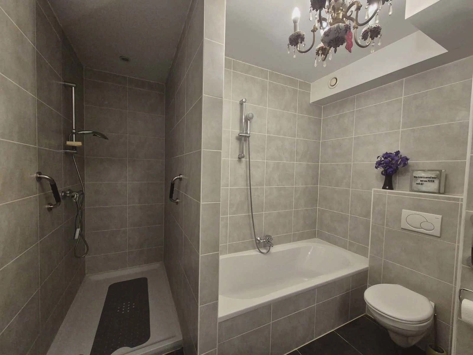 2ae5e07c08dc41eca6d70af8c1bc91e7 photo