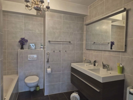 9a5f9e0fa90c4ef0b835ef1937dbbddb thumbnail