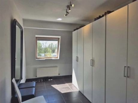 ff2beabb7e0a49038f932fcbb04af2ca thumbnail