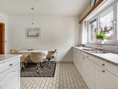 12d18008c5984cdf9a9a80b01fe33347 thumbnail