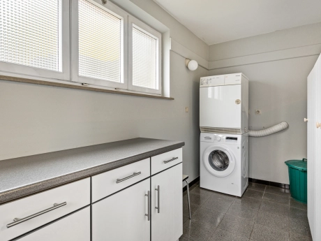 48ee6124e01f4ee183ed9b72ab80cc92 thumbnail