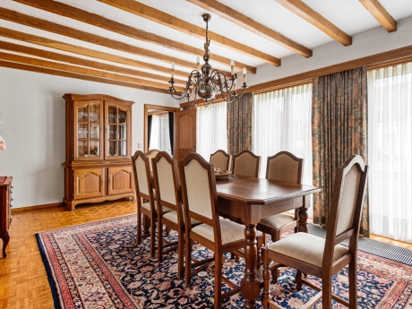 6f76f0f6dee7424aa2009e682db79715 thumbnail