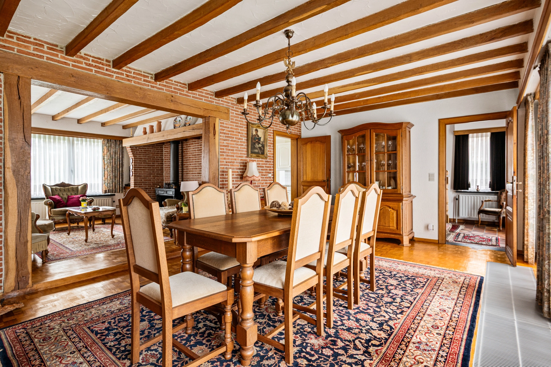 f59eb619e59d4b87983dc808dcdd6611 photo