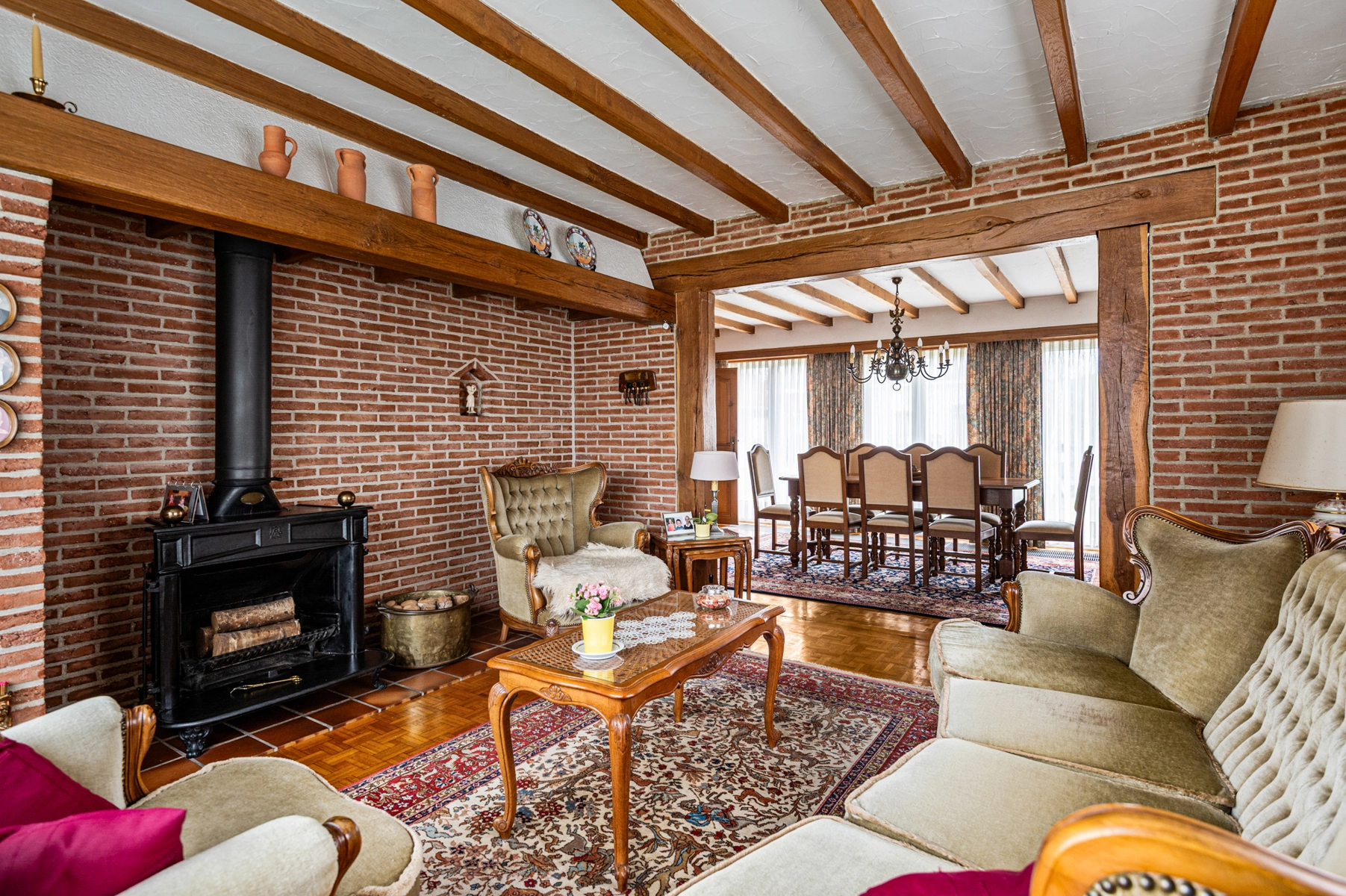 f9db85bb4ce2490e8b8c49970cb8434b photo