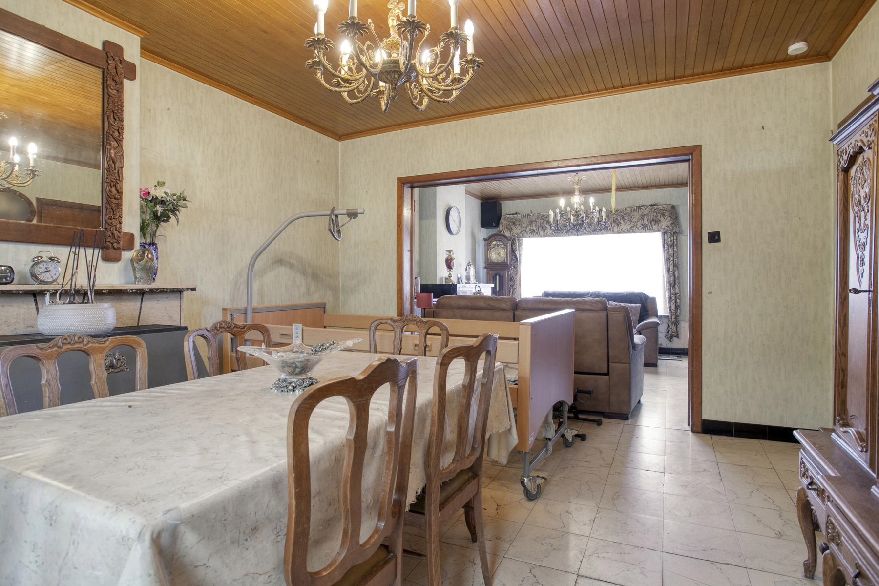 d9a84e669f5a4521987a83915aee9467 photo