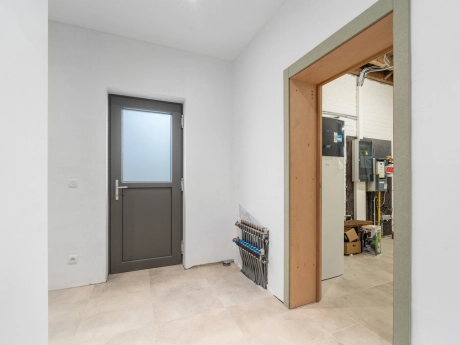 9be0f74358954283aa787f0f8089f5ad thumbnail