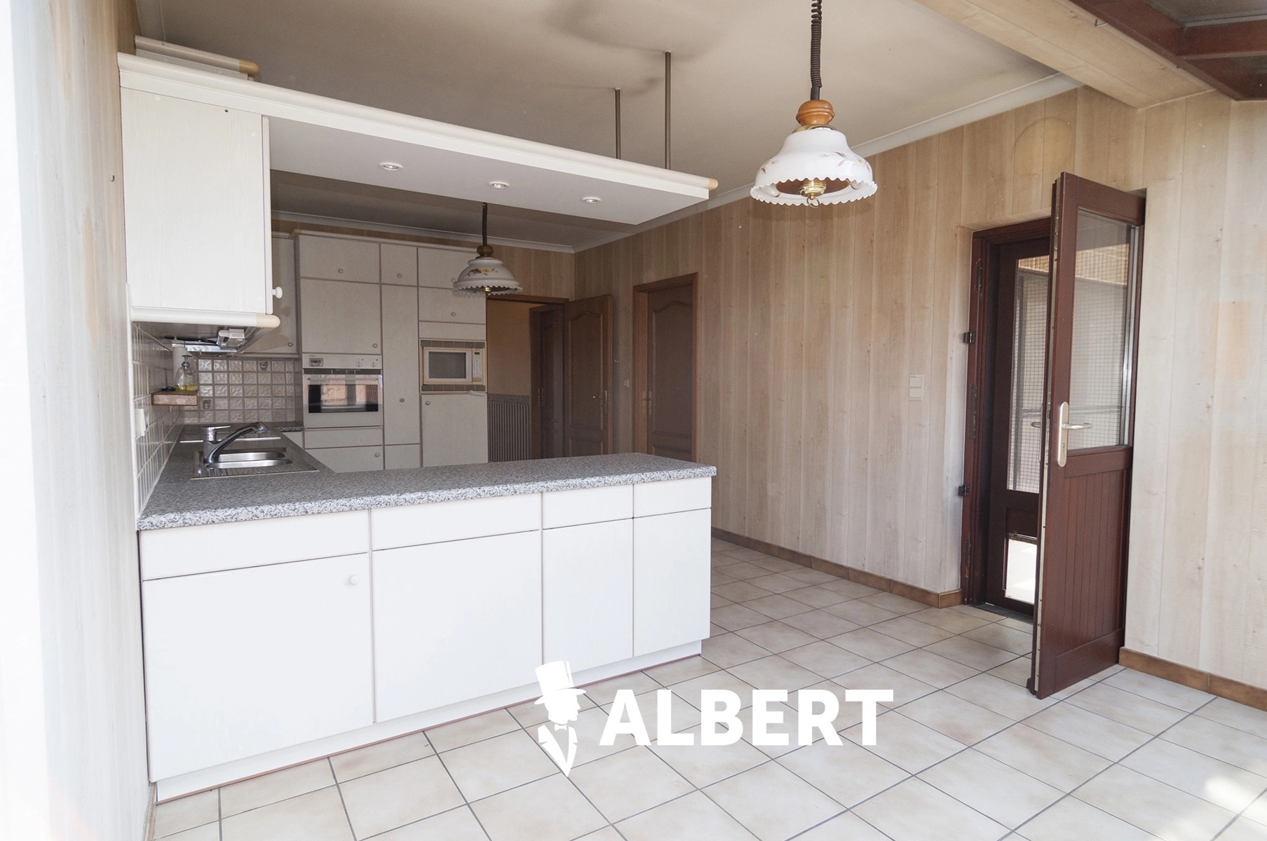 49e39a4c6d524b6dae646458bd918479 photo