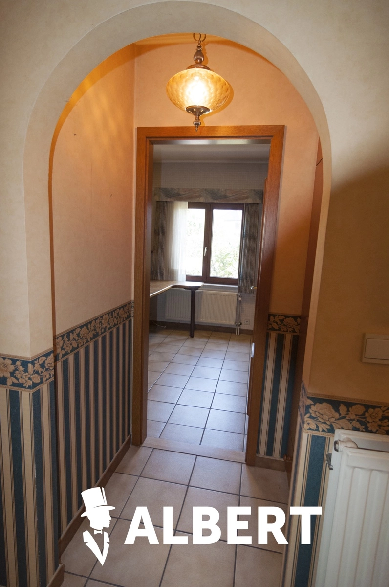 847ff720b1094b419d8fc69582ffbec8 photo