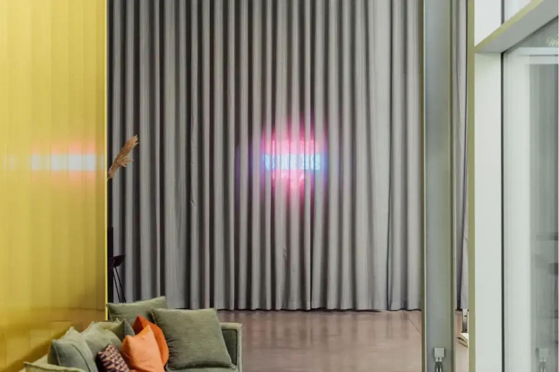 c18f443c0a2f45c0a02759b0715e4a5c photo