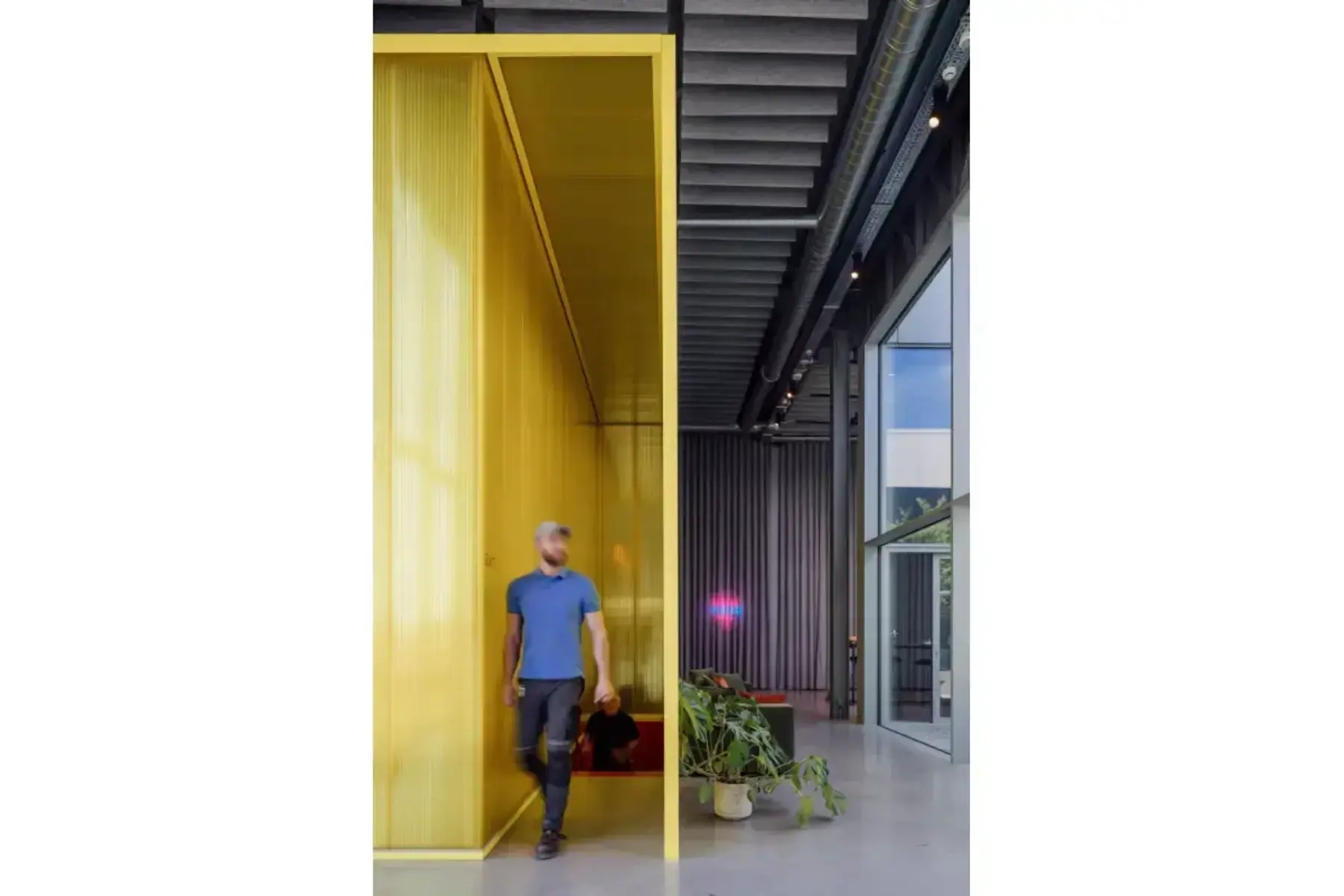 da250bdc27de4e1796285738fe80663e photo