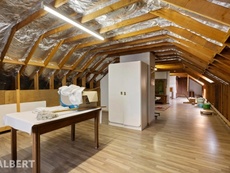 209f48892d2342a98d25d81c9f2044d3 thumbnail